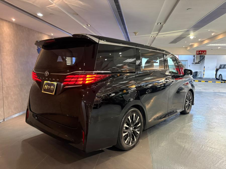 Alphard 2.5 Z - Image 2